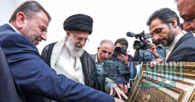 خامنئي بصحبة صالح العاروري رئيس وفد حماس خلال زيارة الحركة لطهران - 22 يوليو 2019